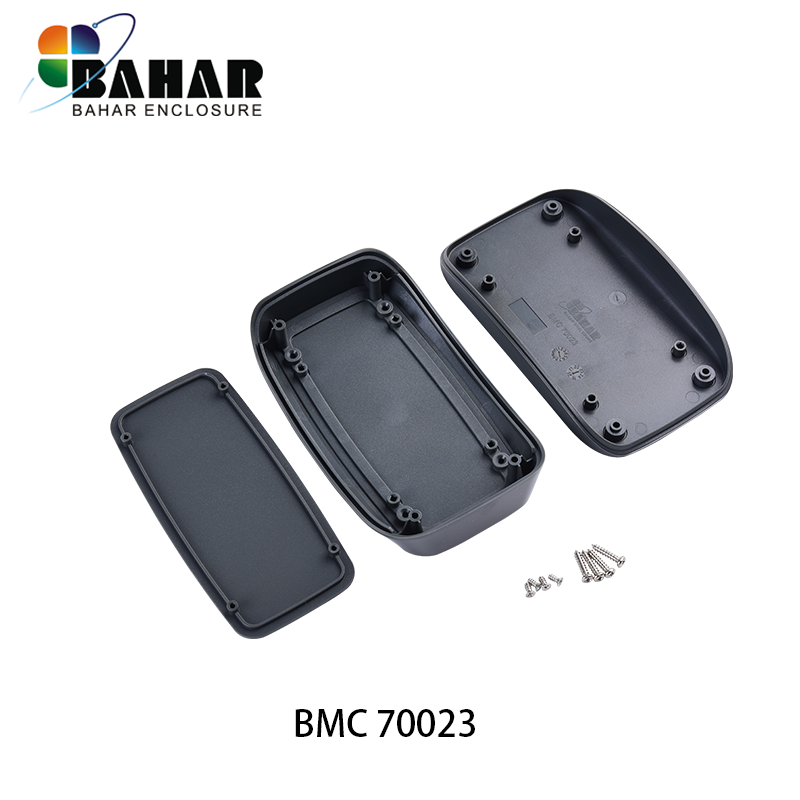 BMC 70023-B | 140 x 85 x 31 mm